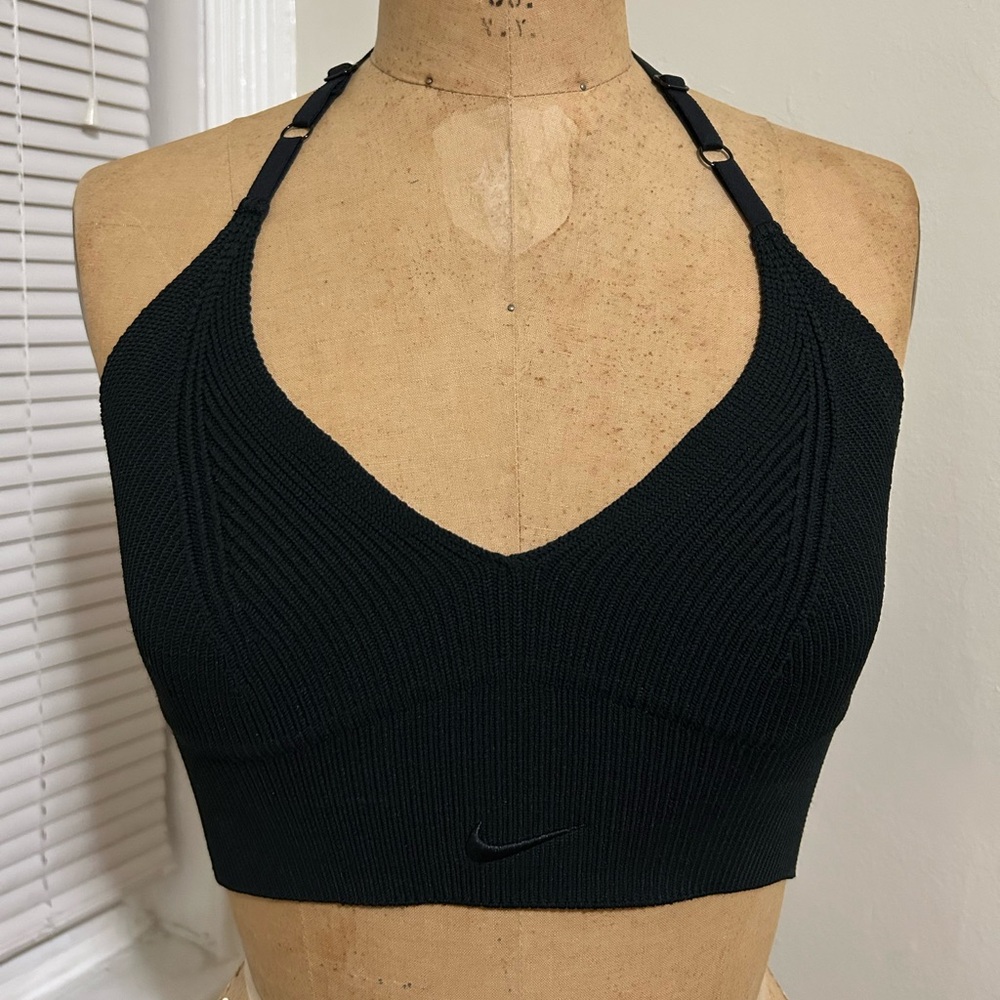 NWT Nike Chill Knit Bralette Sz M